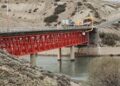 Puente sobre el río Santa Cruz: “Comenzaron los trabajos más importantes”, afirmó Giovany Albea