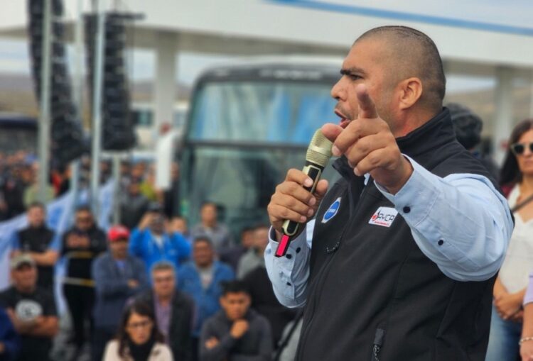 GÜENCHENEN APURA DEFINICIONES Y MARCA EL LÍMITE DEL DIÁLOGO