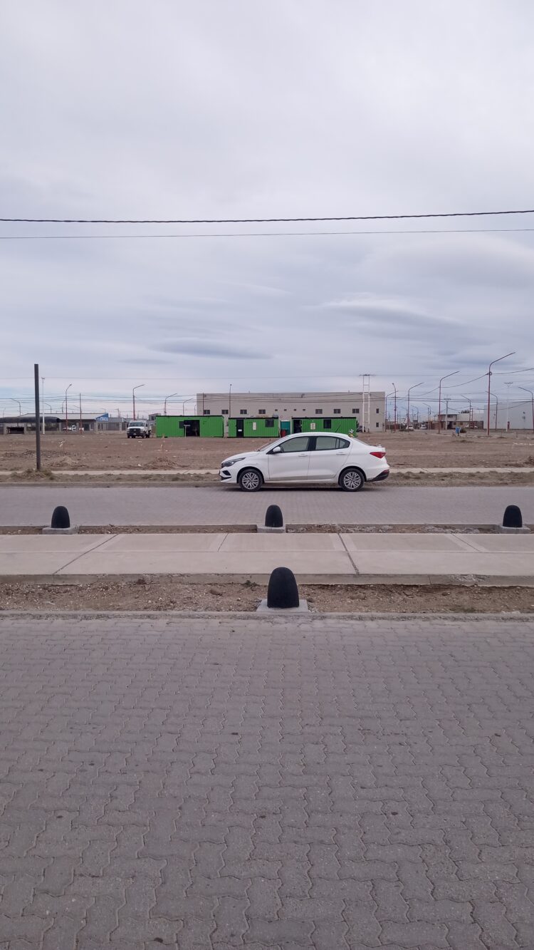 Pico Truncado apuesta al deporte: comenzaron las obras de un nuevo polideportivo