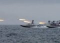 Irán. Informe: Fuerzas iraníes obligan a 4 buques de EEUU a retirarse del Ormuz