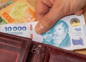 El sueldo rinde menos: los servicios otra vez le ganaron a los ingresos y a la inflación
