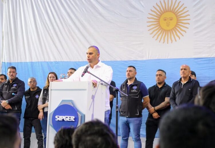 GUENCHENEN: LA DEFENSA DEL TRABAJO SANTACRUCEÑO Y DE NUESTRAS LEYES NO ES UN DELITO
