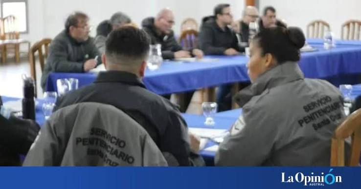El Gobierno de Santa Cruz oficializó el aumento salarial de la Policía