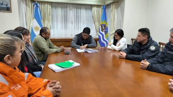 Claudio Vidal reglamentó el funcionamiento del Juzgado Provincial de Faltas de Tránsito