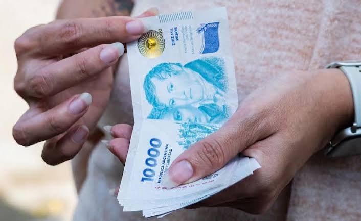El Gobierno busca fijar un salario mínimo garantizado de más de $1 millón