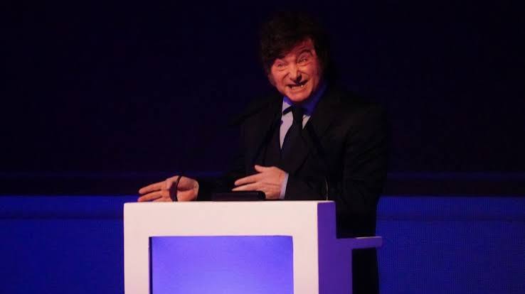 Milei: «Yo ya tengo mi futuro asegurado, si no ganamos la sociedad se está suicidando»