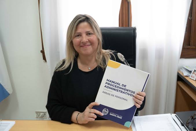 Santa Cruz presentó un nuevo manual para ordenar y unificar los procedimientos de la Administración Pública
